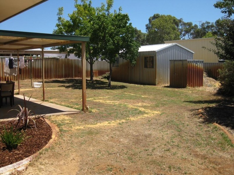 7 Reynolds Avenue, Mandurah WA 6210