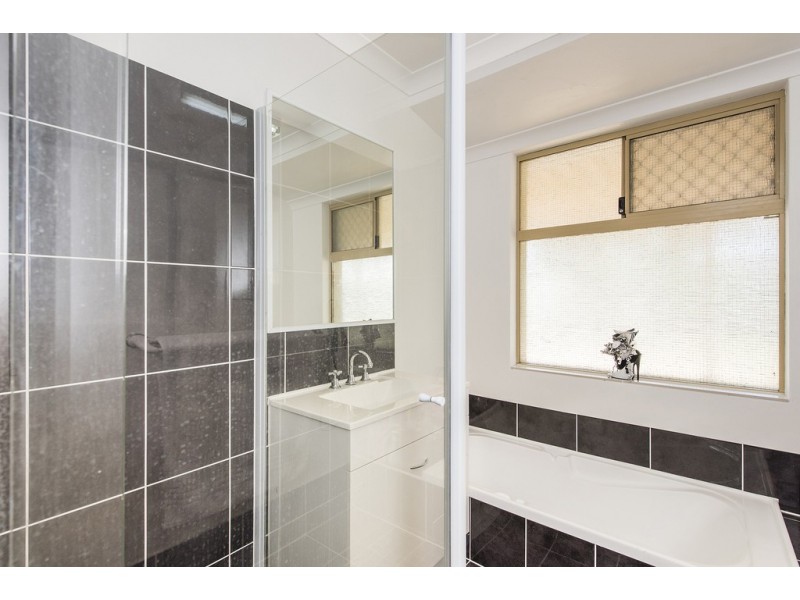 11 Cavalaire Mews, Port Kennedy WA 6172