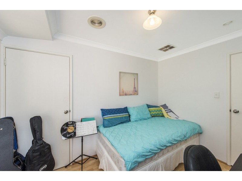 11 Cavalaire Mews, Port Kennedy WA 6172