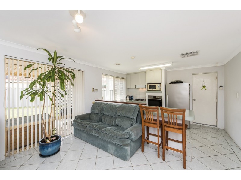 11 Cavalaire Mews, Port Kennedy WA 6172