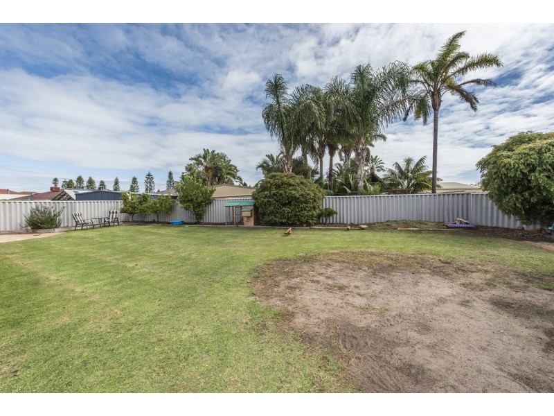 11 Cavalaire Mews, Port Kennedy WA 6172