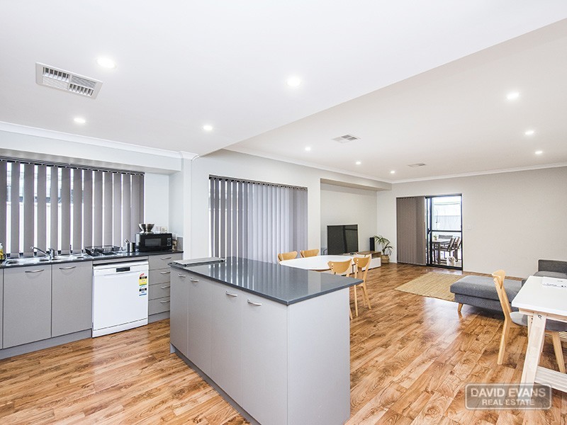 4 Whipbird Road, Alkimos WA 6038