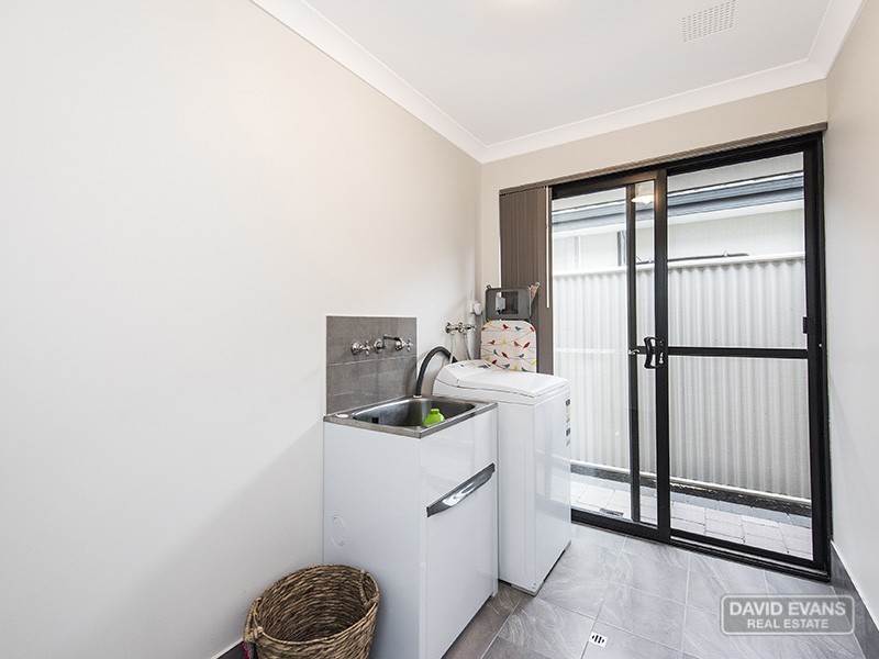 4 Whipbird Road, Alkimos WA 6038