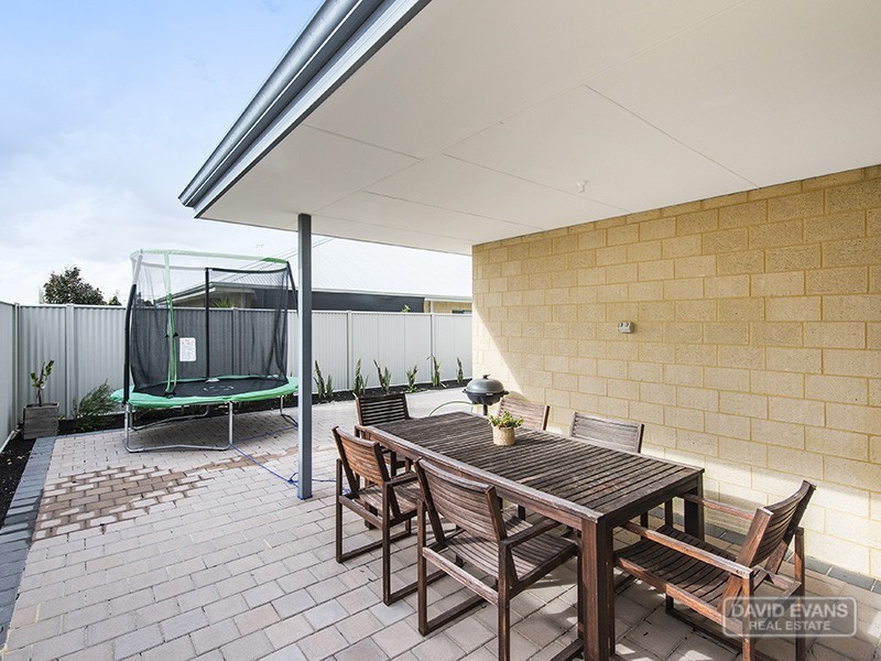 4 Whipbird Road, Alkimos WA 6038