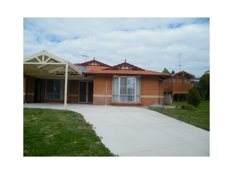 17a Moreton Crescent, Warnbro WA 6169