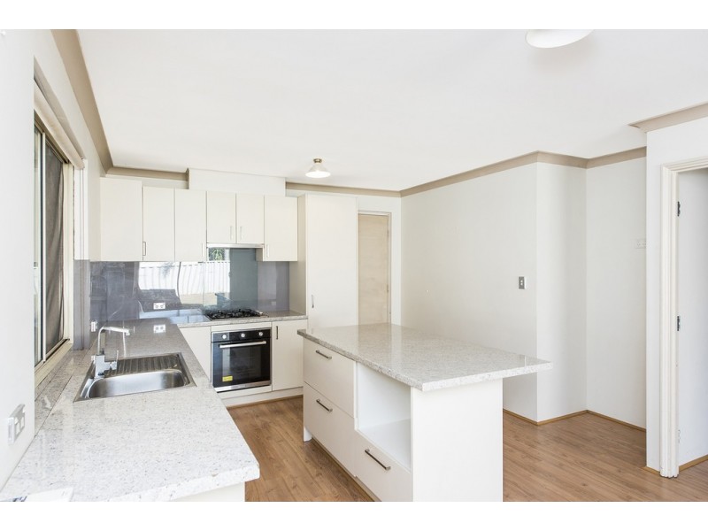 21 Menora Loop, Warnbro WA 6169