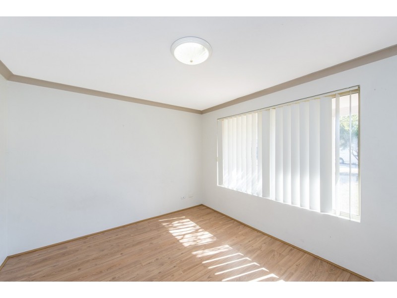21 Menora Loop, Warnbro WA 6169