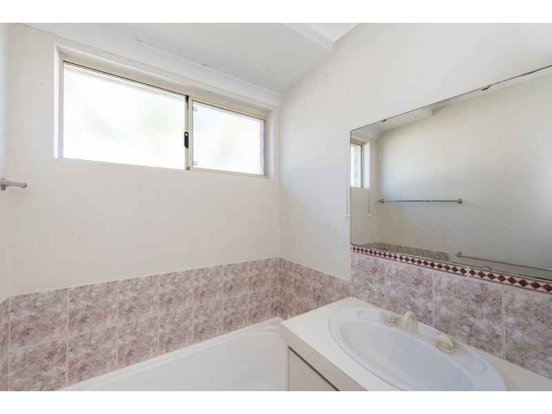 21 Menora Loop, Warnbro WA 6169