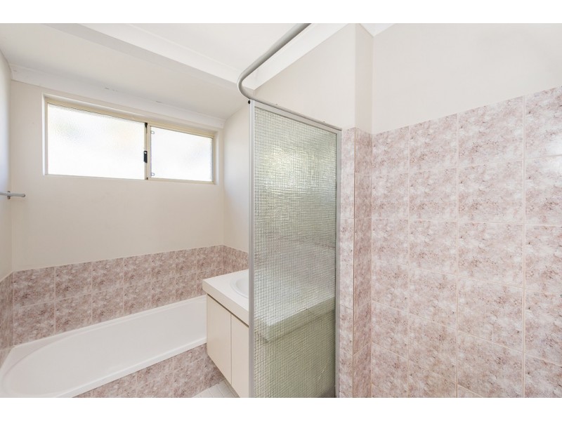 21 Menora Loop, Warnbro WA 6169