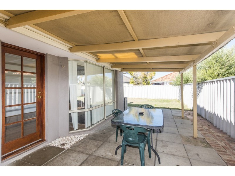 21 Menora Loop, Warnbro WA 6169