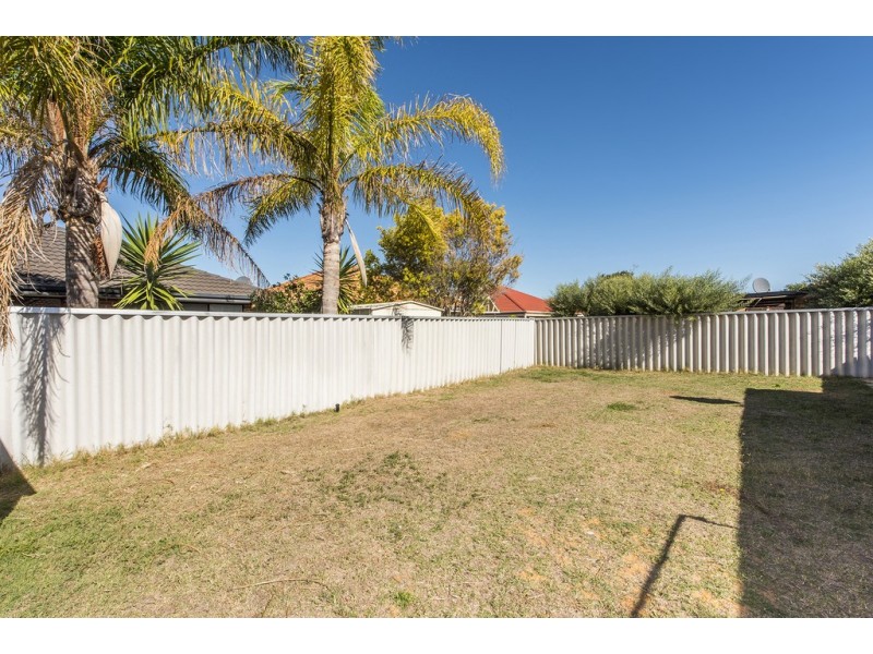 21 Menora Loop, Warnbro WA 6169
