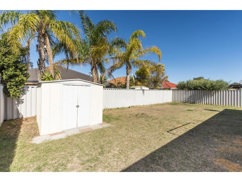 21 Menora Loop, Warnbro WA 6169