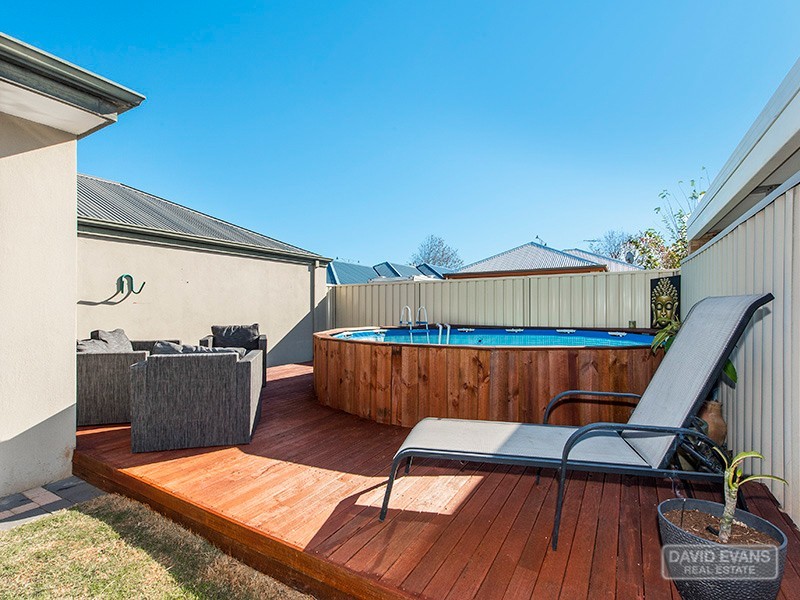 100 Fisher Street, Rockingham WA 6168