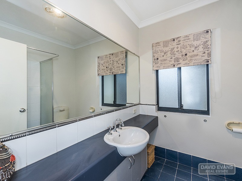 100 Fisher Street, Rockingham WA 6168