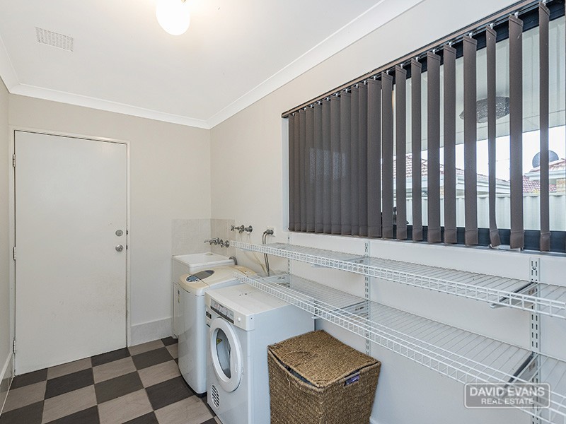 100 Fisher Street, Rockingham WA 6168