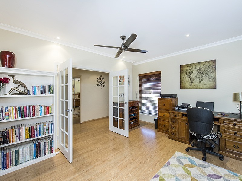 3 Mosedale Loop, Waikiki WA 6169