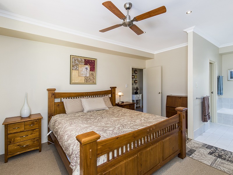 3 Mosedale Loop, Waikiki WA 6169