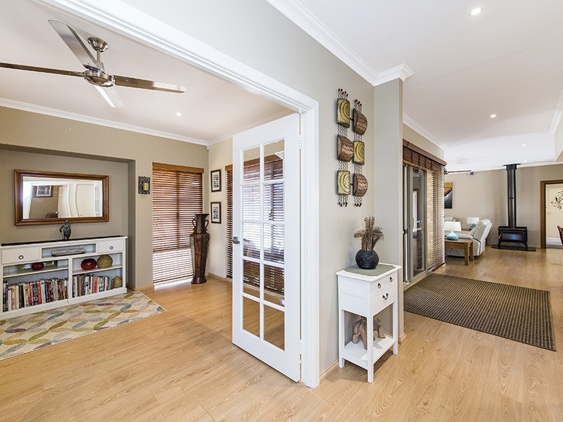 3 Mosedale Loop, Waikiki WA 6169