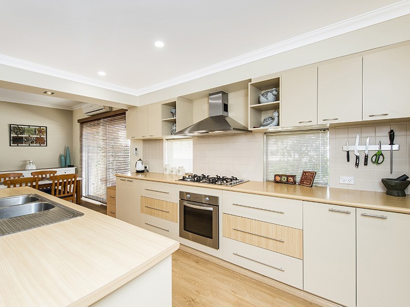 3 Mosedale Loop, Waikiki WA 6169