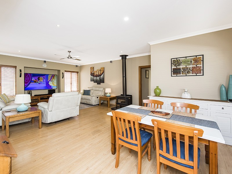 3 Mosedale Loop, Waikiki WA 6169
