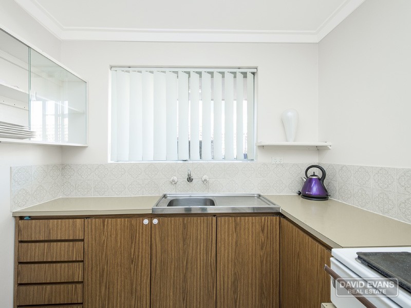 9/10 Hefron Street, Rockingham WA 6168