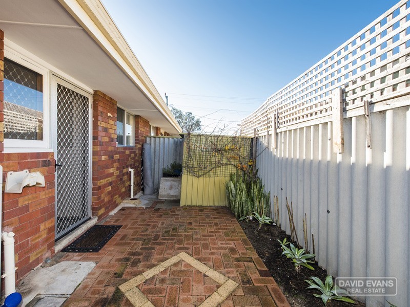 9/10 Hefron Street, Rockingham WA 6168