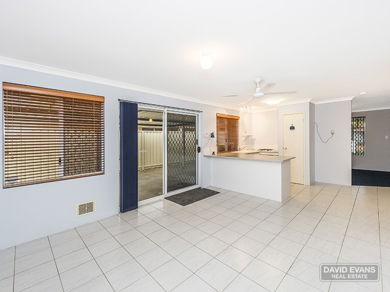 8 Pallarup Grove, Waikiki WA 6169