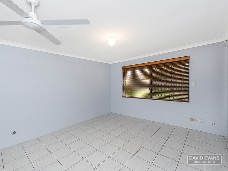 8 Pallarup Grove, Waikiki WA 6169