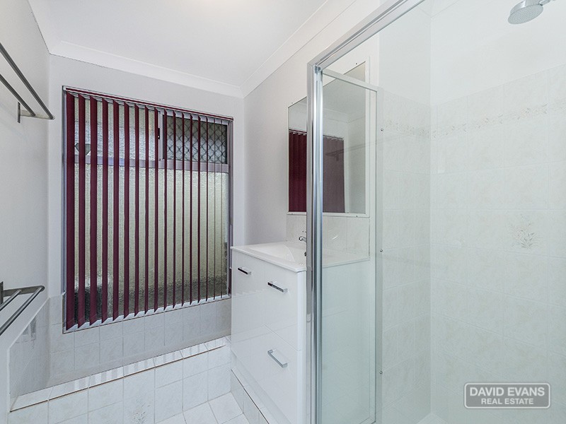 8 Pallarup Grove, Waikiki WA 6169