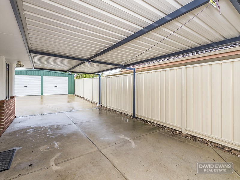 8 Pallarup Grove, Waikiki WA 6169