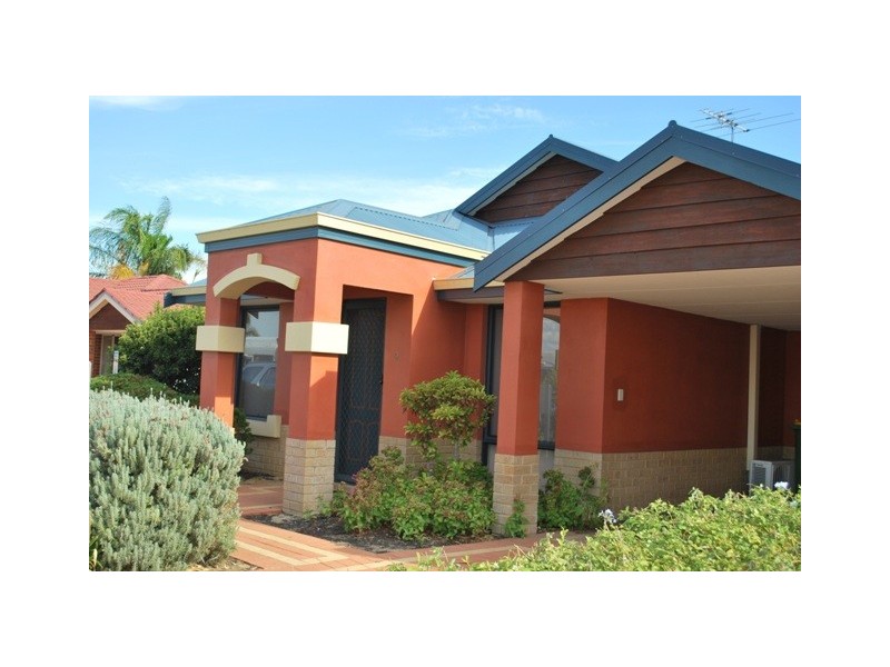 9/23 Royal Palm  Drive, Warnbro WA 6169