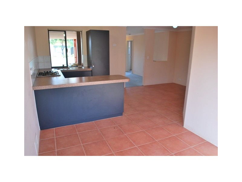 9/23 Royal Palm  Drive, Warnbro WA 6169
