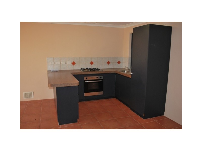 9/23 Royal Palm  Drive, Warnbro WA 6169