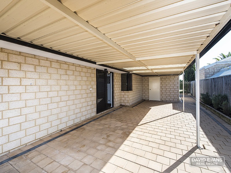 8 BOYLE AVENUE, Rockingham WA 6168