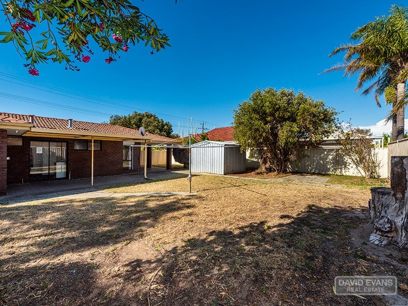 113 Malibu Road, Safety Bay WA 6169