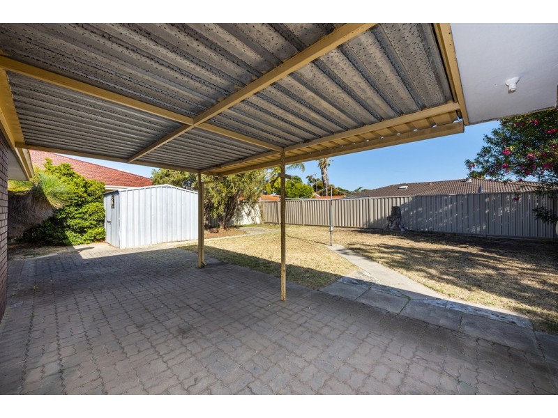 113 Malibu Road, Safety Bay WA 6169