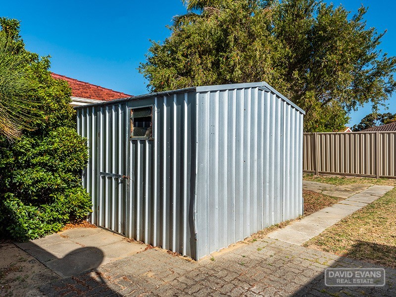 113 Malibu Road, Safety Bay WA 6169