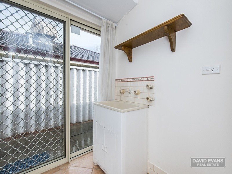 6 Violet Grove, Warnbro WA 6169