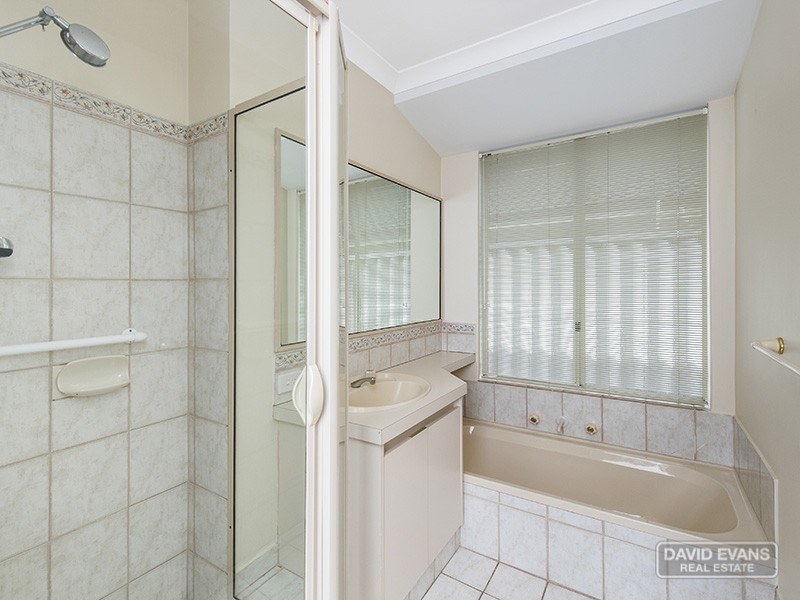 6 Violet Grove, Warnbro WA 6169