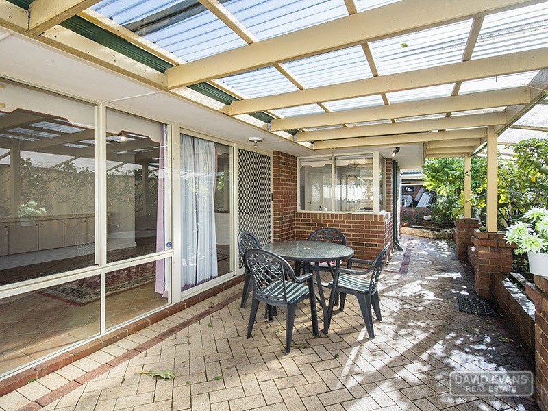 6 Violet Grove, Warnbro WA 6169