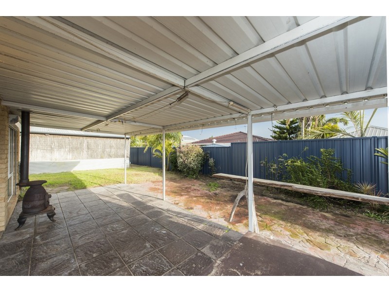 69 Sunningdale Chase, Meadow Springs WA 6210