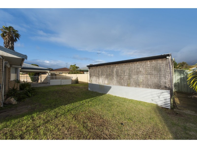 69 Sunningdale Chase, Meadow Springs WA 6210