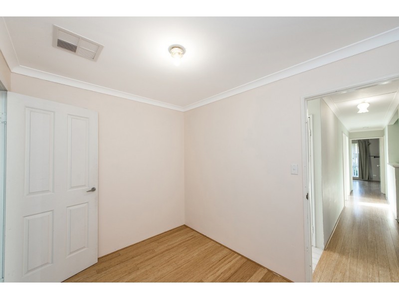 69 Sunningdale Chase, Meadow Springs WA 6210