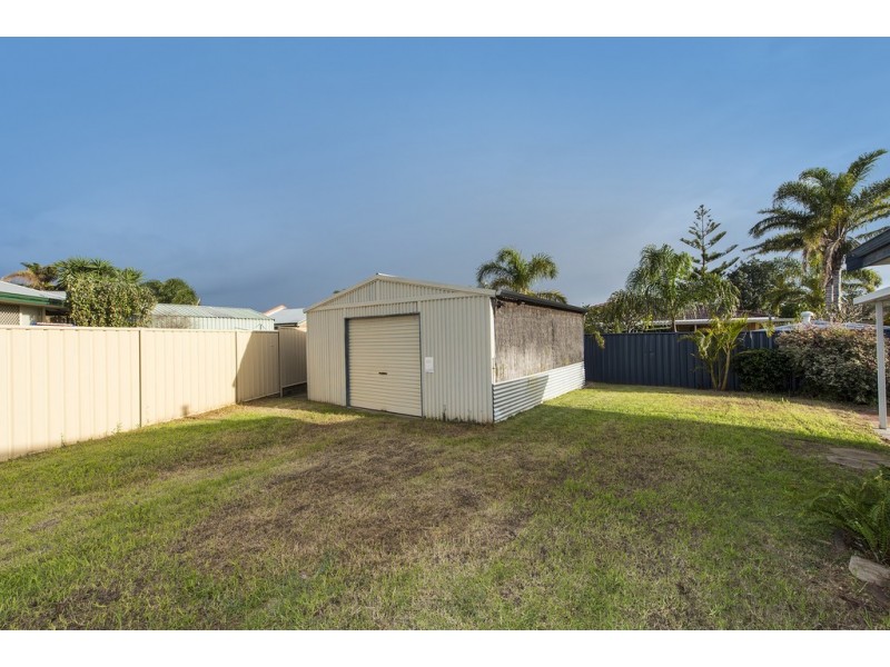 69 Sunningdale Chase, Meadow Springs WA 6210