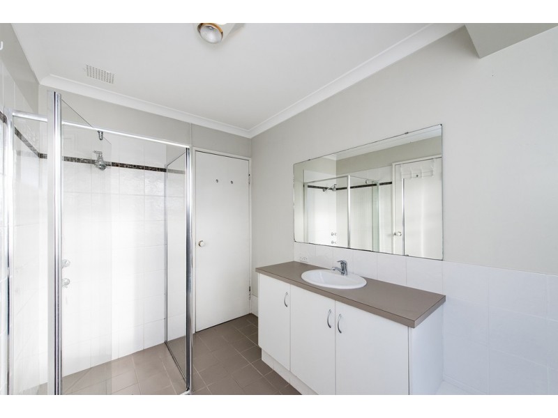 69 Sunningdale Chase, Meadow Springs WA 6210