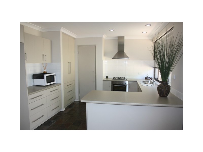 84 Seabrook Avenue, Rockingham WA 6168