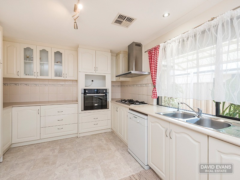 7 Riviera Vista, Port Kennedy WA 6172