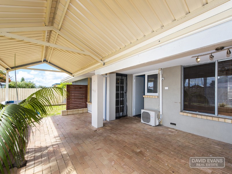 51 Kingsbridge Road, Warnbro WA 6169