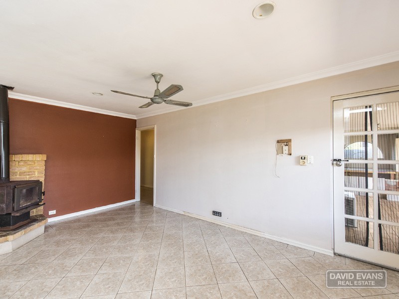 51 Kingsbridge Road, Warnbro WA 6169