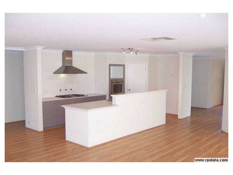 3 Plymouth Way, Waikiki WA 6169